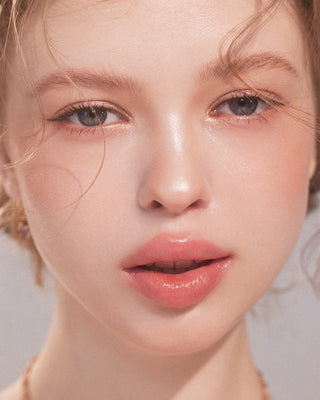 Flower Knows Butterfly Cloud Collar Embossed Highlight & Contour Palette