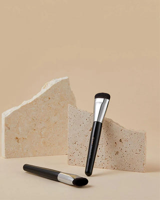 Studio 17 Glide Foundation Brush 411