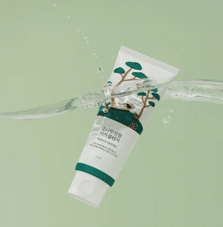 Round Lab Pine Calming Cica Cleanser